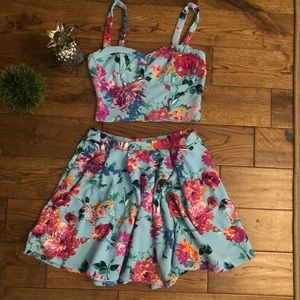 Floral crop and skirt set